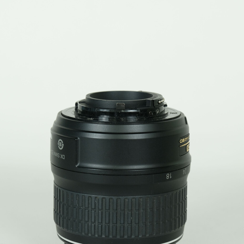 Nikon AF-S DX Zoom-Nikkor 18-55mm F3.5-5.6G ED II ブラックの出品