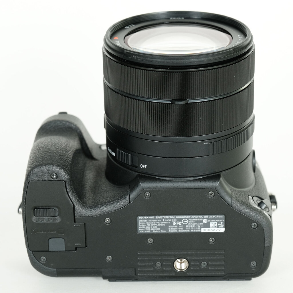 SONY Cyber-shot DSC-RX10M3