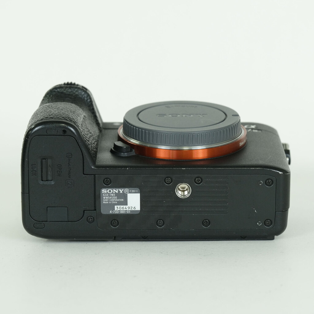 SONY α7 III(ILCE-7M3) SONY α7 III(ILCE-7M3)