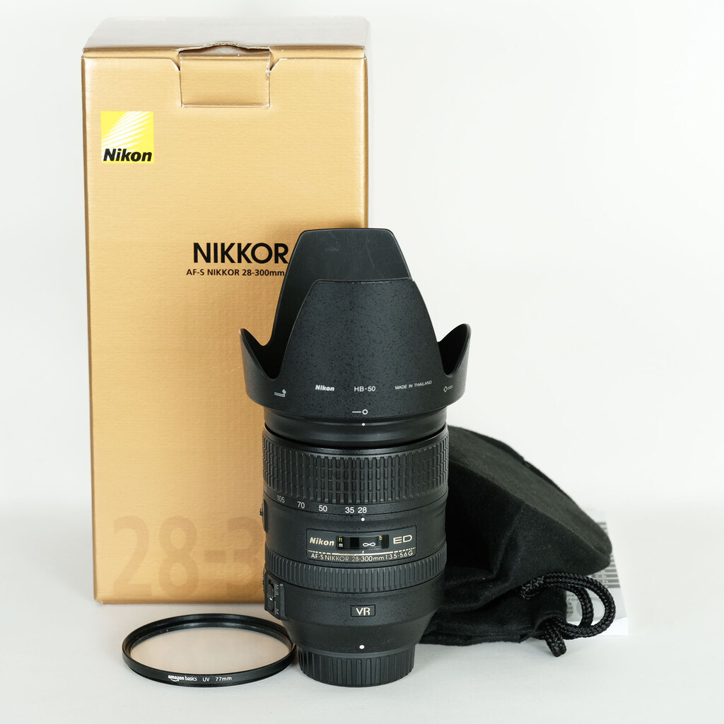 Nikon AF-S NIKKOR 28-300mm f/3.5-5.6G ED VR