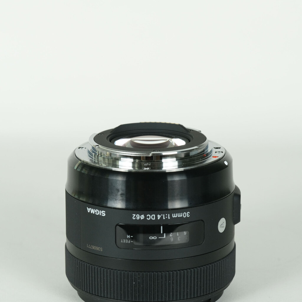 SIGMA 30mm F1.4 DC HSM | Art [キヤノン用]