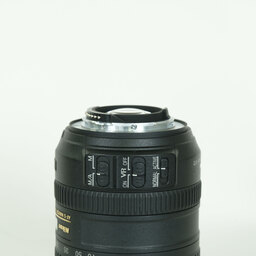 Nikon AF-S DX VR Zoom-Nikkor 18-200mm F3.5-5.6G IF-ED Nikon AF-S DX VR Zoom-Nikkor 18-200mm F3.5-5.6G IF-ED