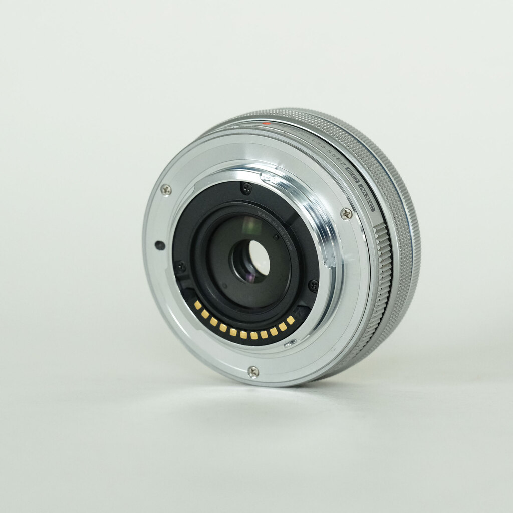 OLYMPUS M.ZUIKO DIGITAL ED 14-42mm F3.5-5.6 EZ シルバー