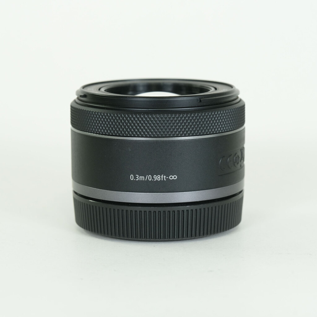 Canon RF50mm F1.8 STM