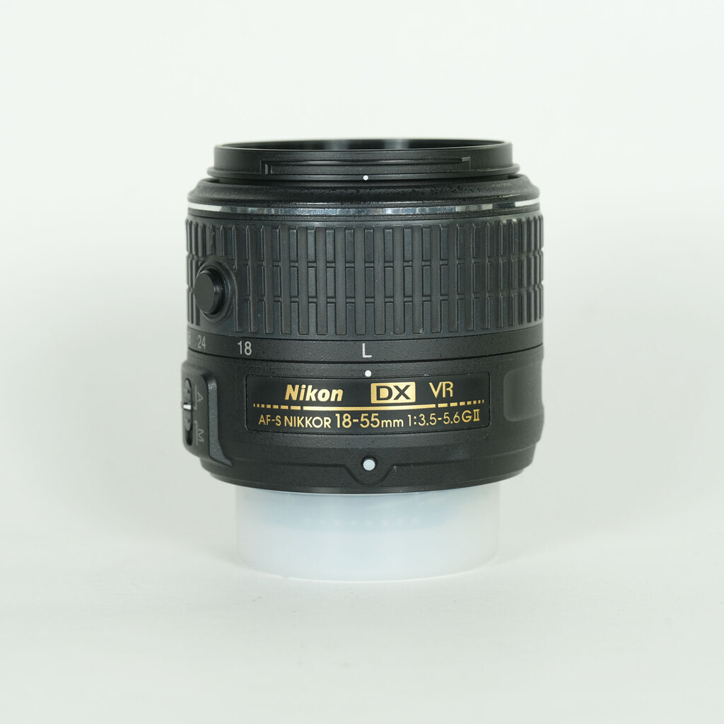 Nikon AF-S DX NIKKOR 18-55mm f3.5-5.6G VR II