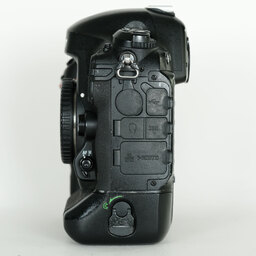 Nikon D4S