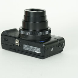 SONY Cyber-shot DSC-RX100M7