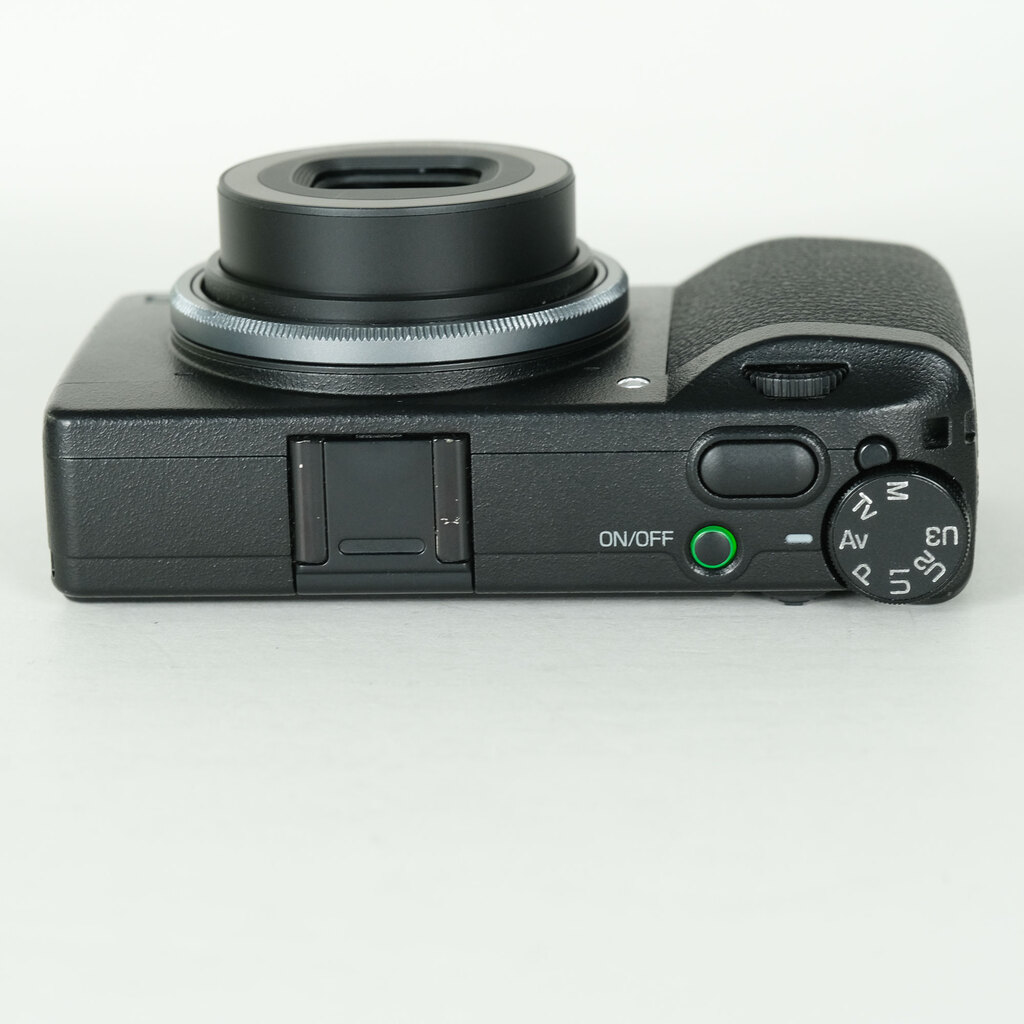 RICOH GR IIIの出品 | ONE SCENE（ワンシーン）
