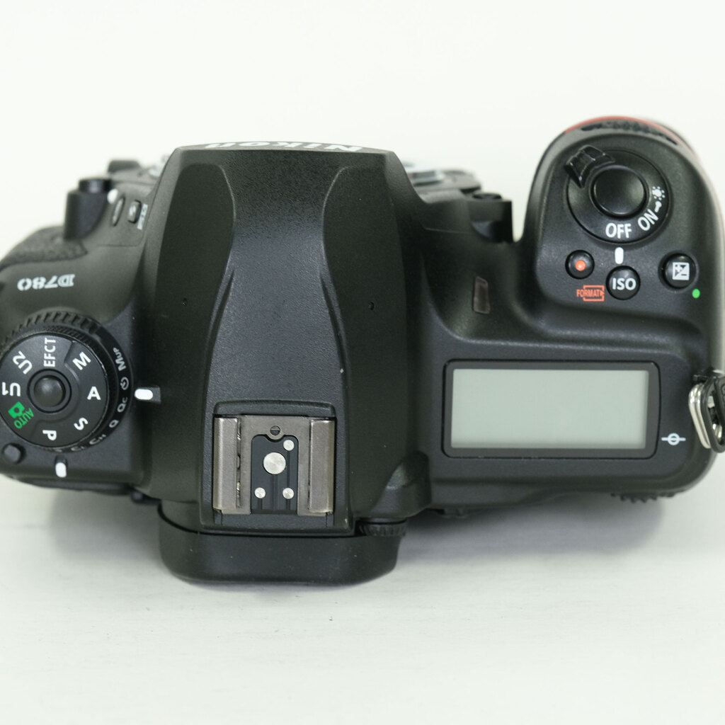 Nikon D780