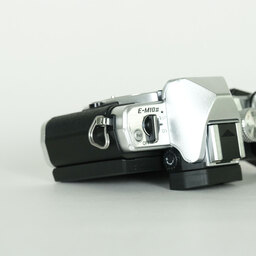 OLYMPUS OM-D E-M10 Mark II