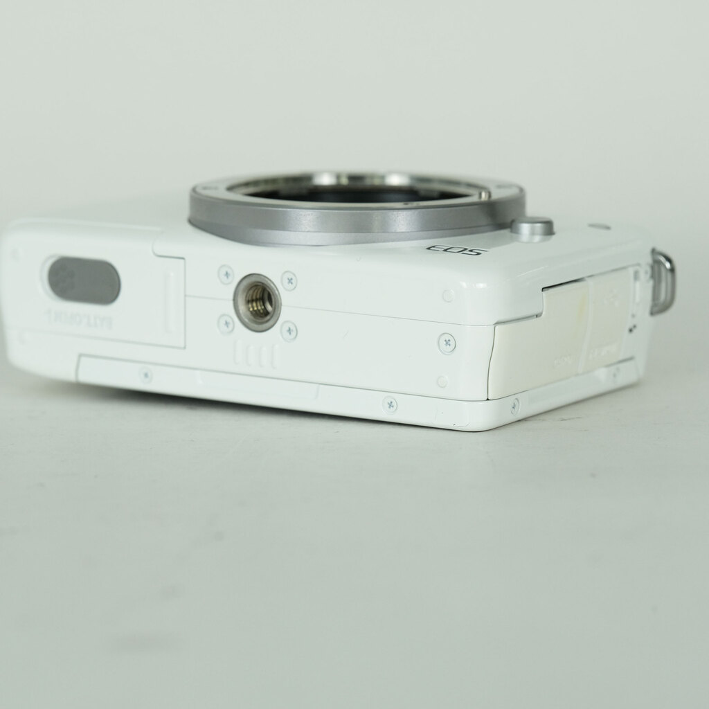 Canon EOS M10 ボディ ホワイト Canon EOS M10 ボディ ホワイト