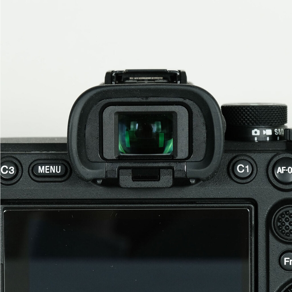 SONY α7 IV(ILCE-7M4) SONY α7 IV(ILCE-7M4)