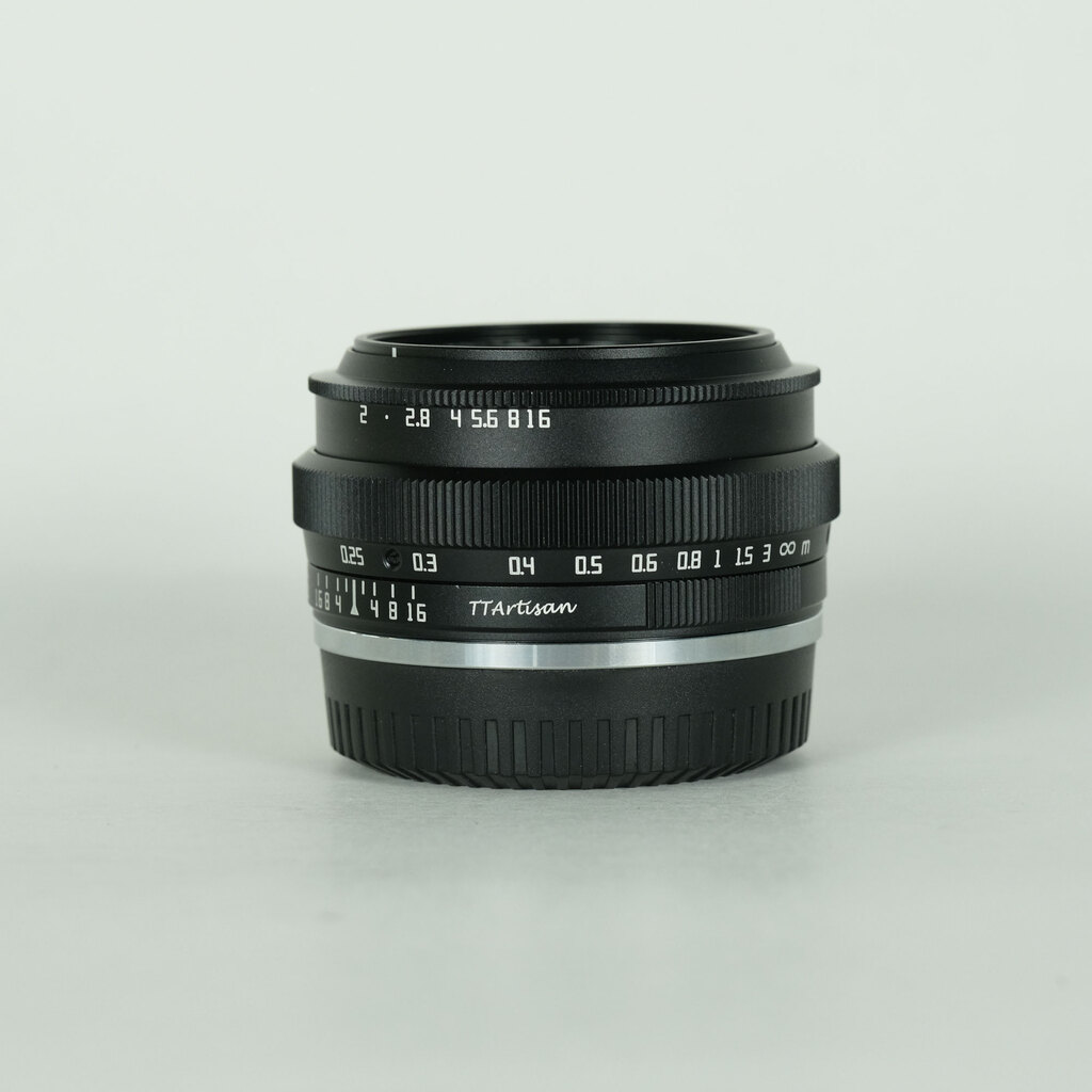 銘匠光学 TTArtisan 25mm F2 C (フジフイルムX用) ブラック