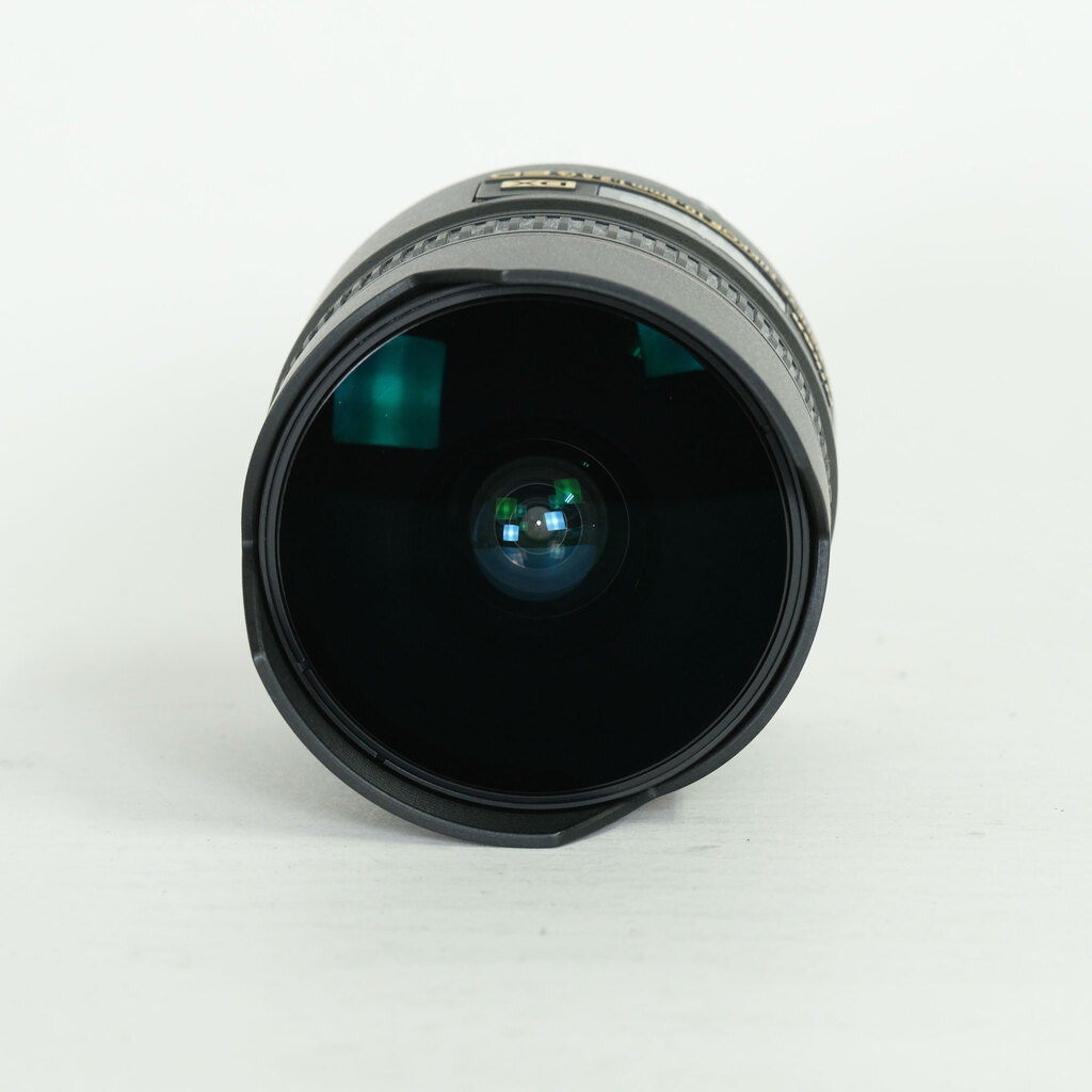 Nikon AF DX Fisheye-Nikkor 10.5mm F2.8G ED Nikon AF DX Fisheye-Nikkor 10.5mm F2.8G ED