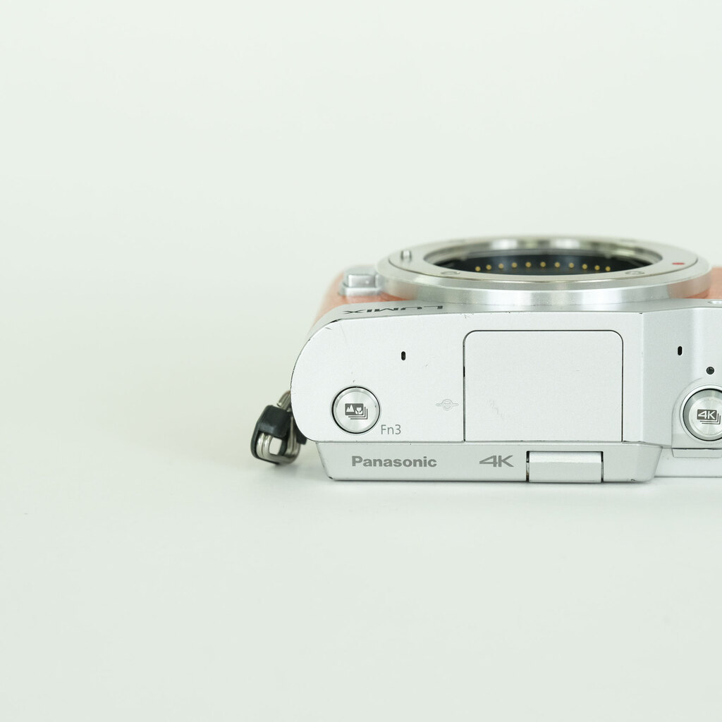 Panasonic LUMIX DC-GF9 ボディ オレンジ