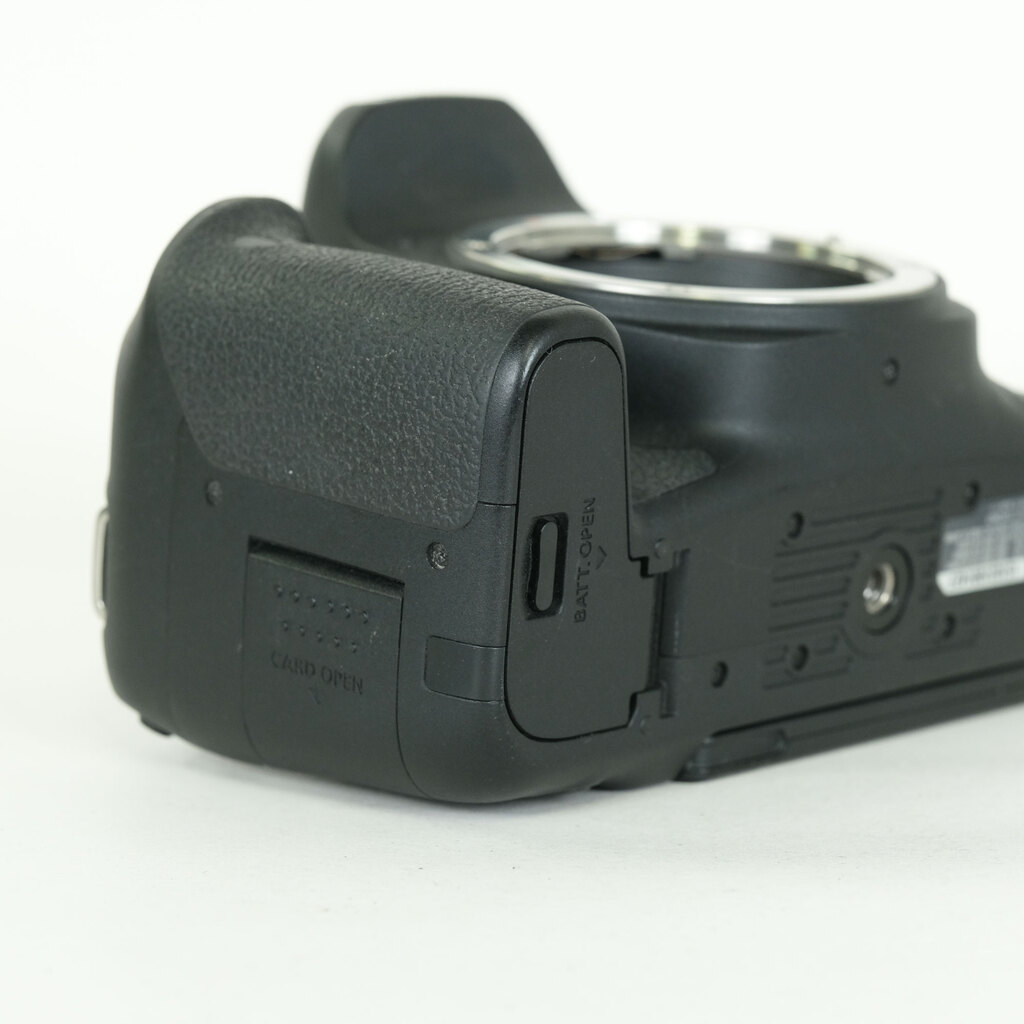 Canon EOS 9000D Canon EOS 9000D