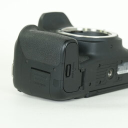 Canon EOS 9000D Canon EOS 9000D