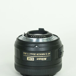 Nikon AF-S DX NIKKOR 35mm f/1.8G