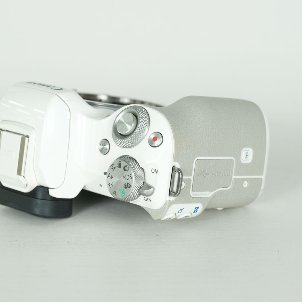 Canon EOS Kiss M ボディ ジャンク品 Canon EOS Kiss Mの出品 | ONE SCENE（ワンシーン）