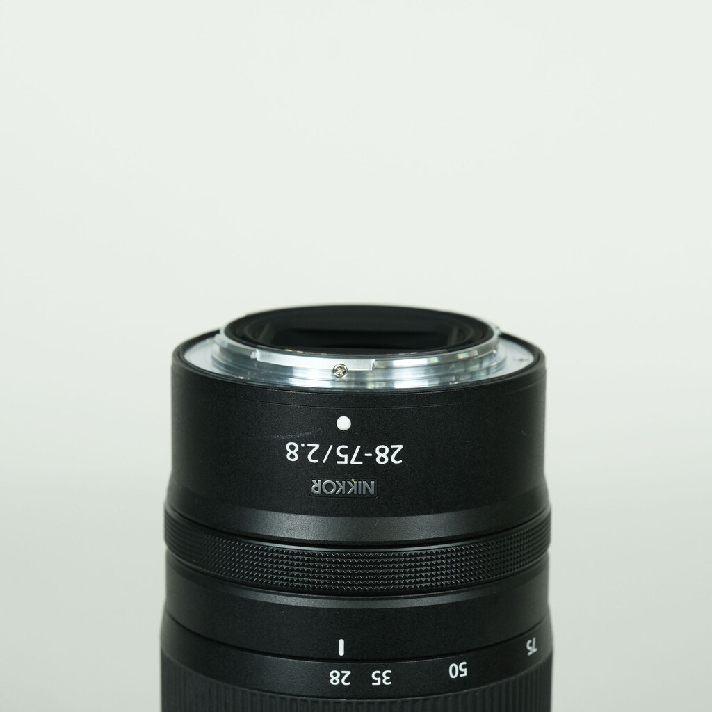 Nikon NIKKOR Z 28-75mm f/2.8 Nikon NIKKOR Z 28-75mm f/2.8