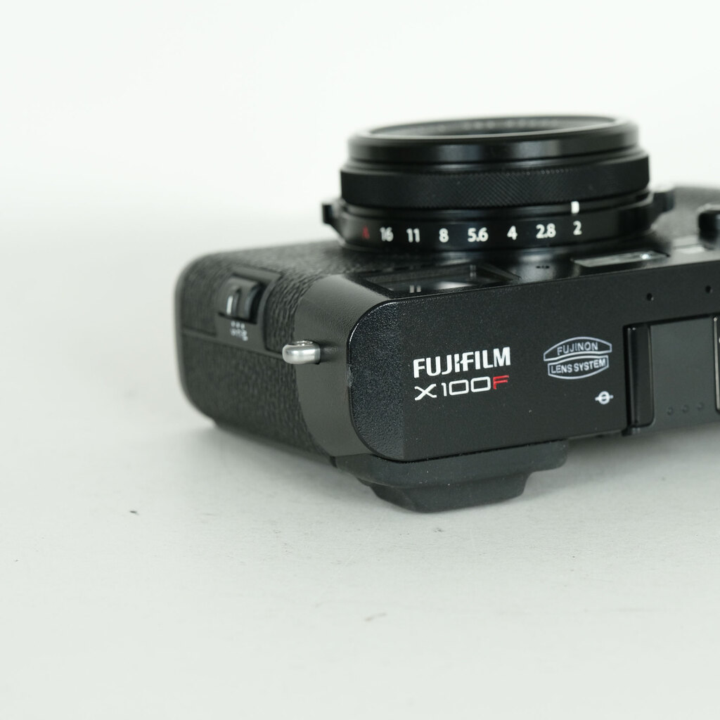 FUJIFILM X100F ブラック FUJIFILM X100F ブラック