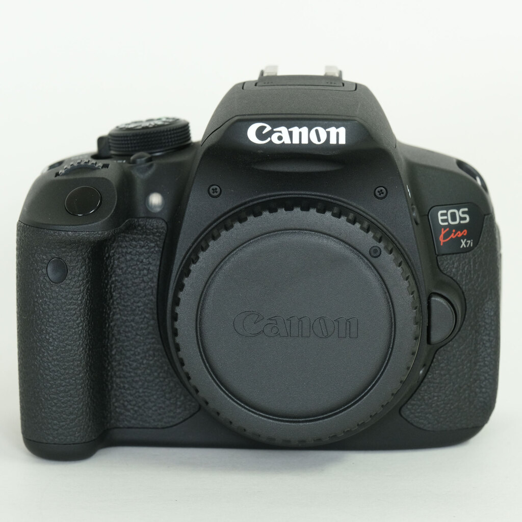 Canon EOS Kiss X7i