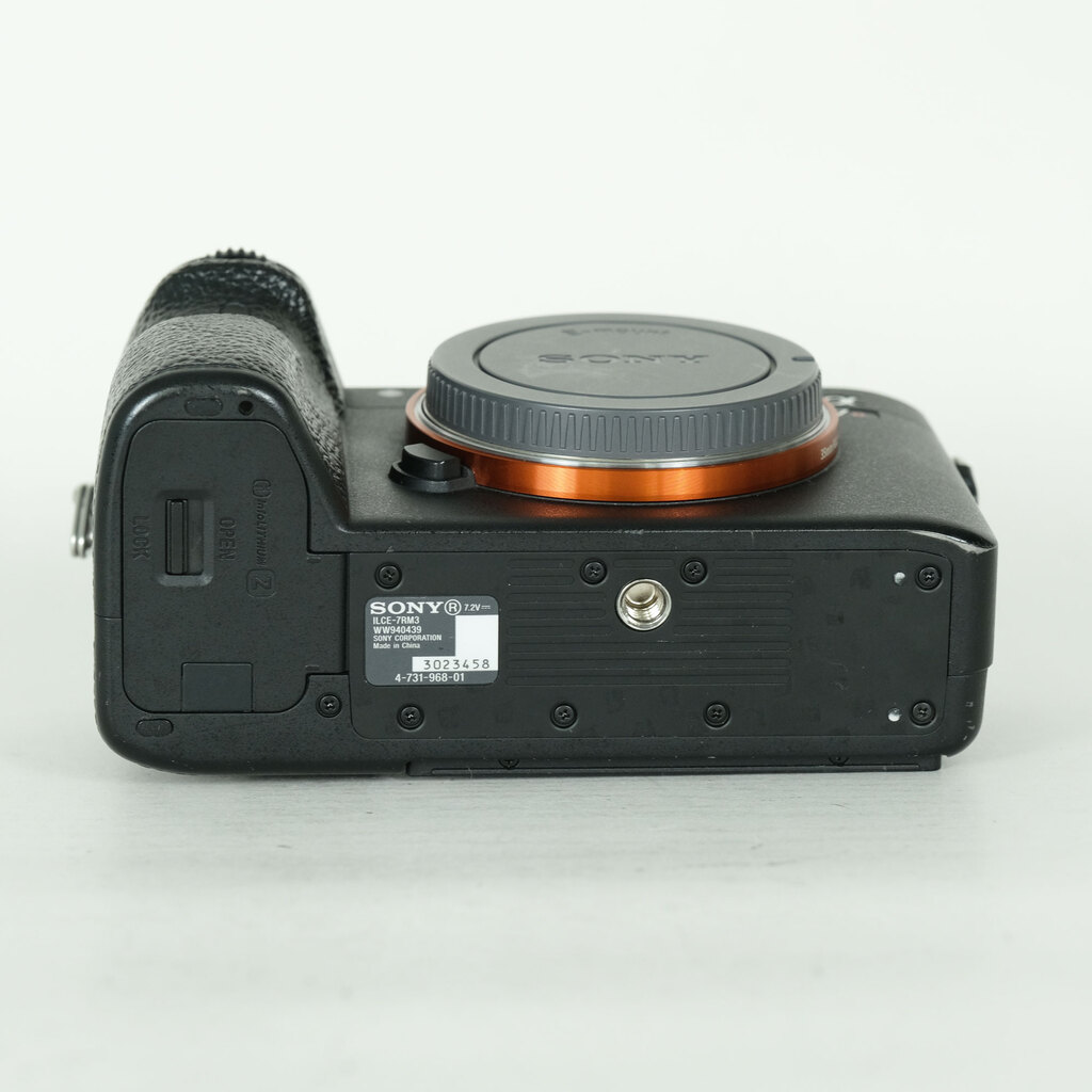 SONY α7R III(ILCE-7RM3) SONY α7R III(ILCE-7RM3)