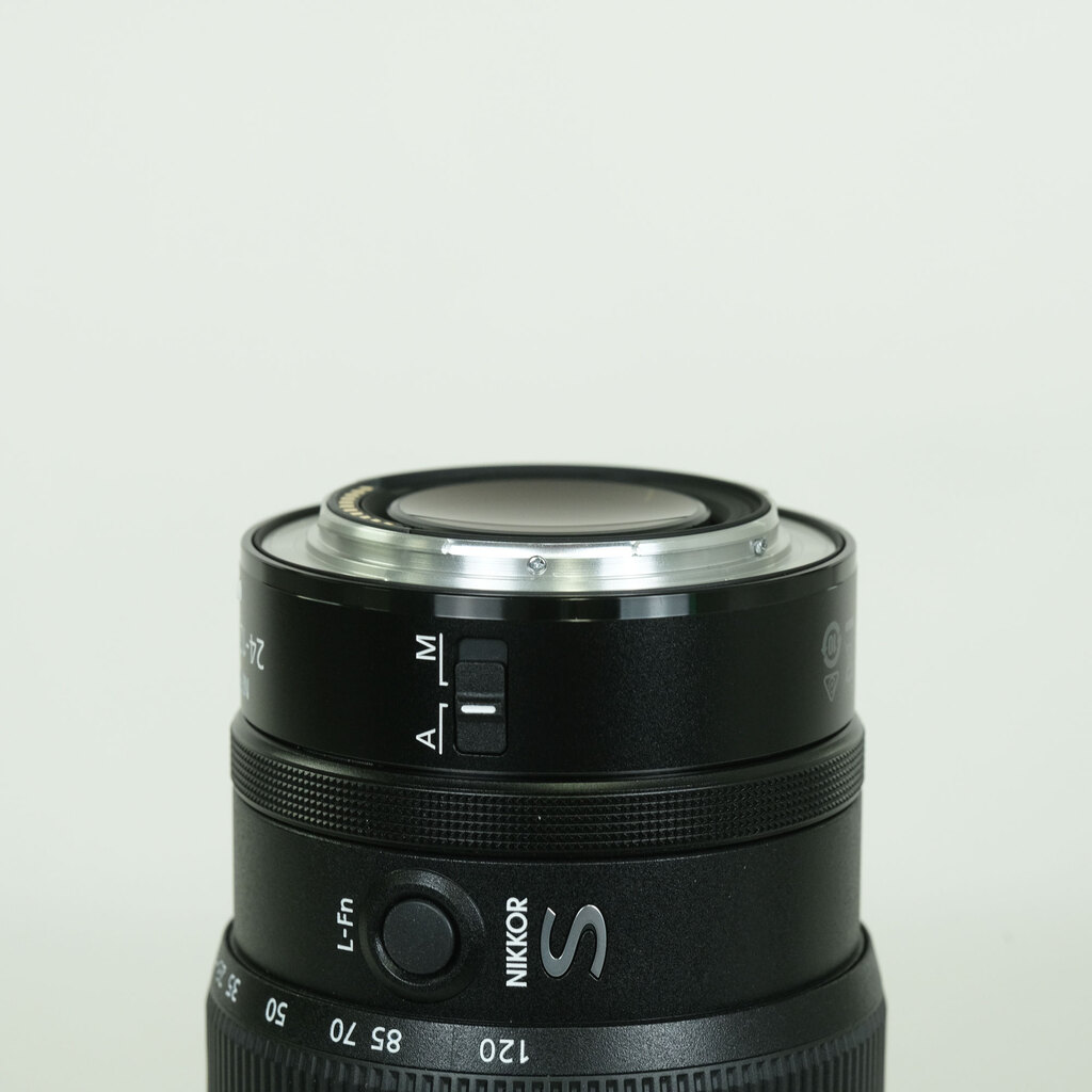 Nikon NIKKOR Z 24-120mm f/4 S Nikon NIKKOR Z 24-120mm f/4 S