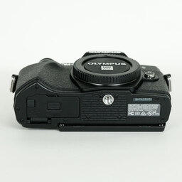 OLYMPUS OM-D E-M10 Mark III