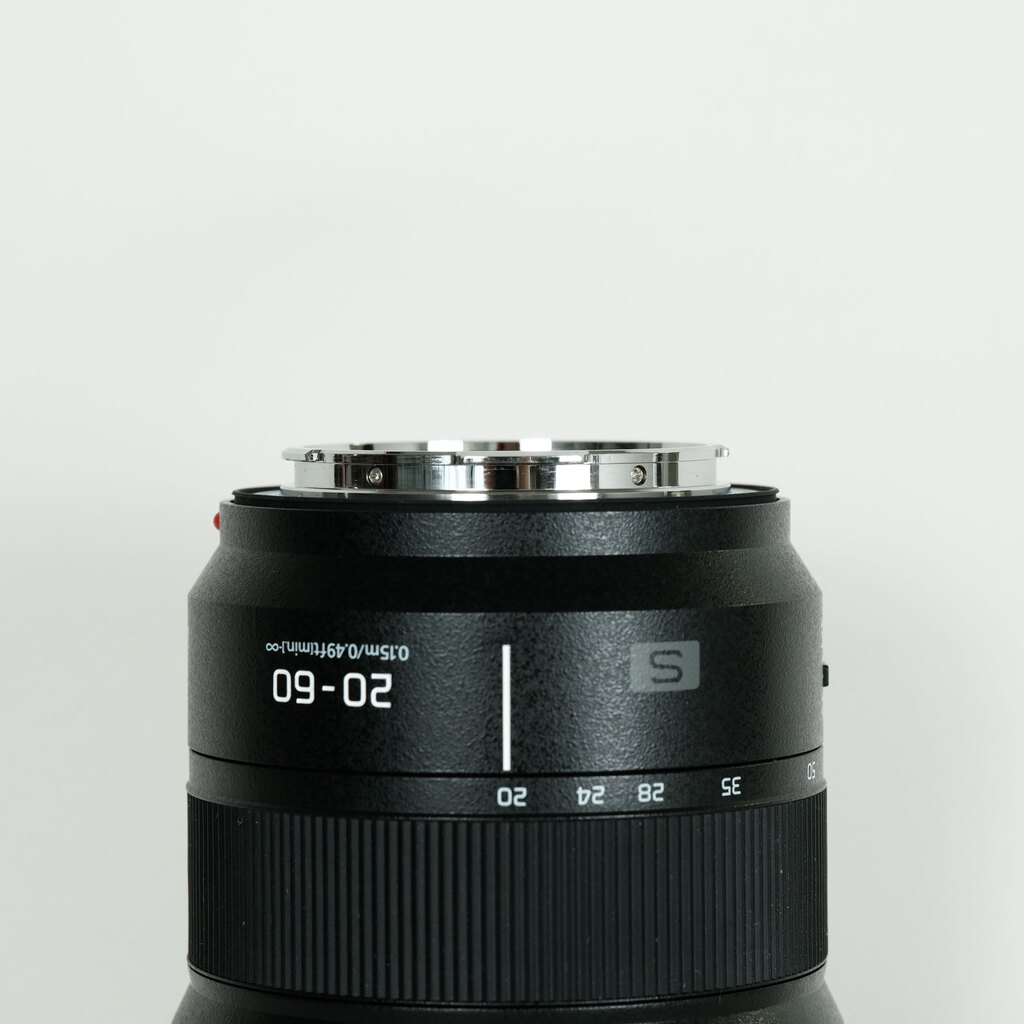 Panasonic LUMIX S 20-60mm F3.5-5.6 Panasonic LUMIX S 20-60mm F3.5-5.6