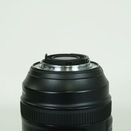 Nikon AF-S DX NIKKOR 18-300mm F3.5-5.6G ED VR