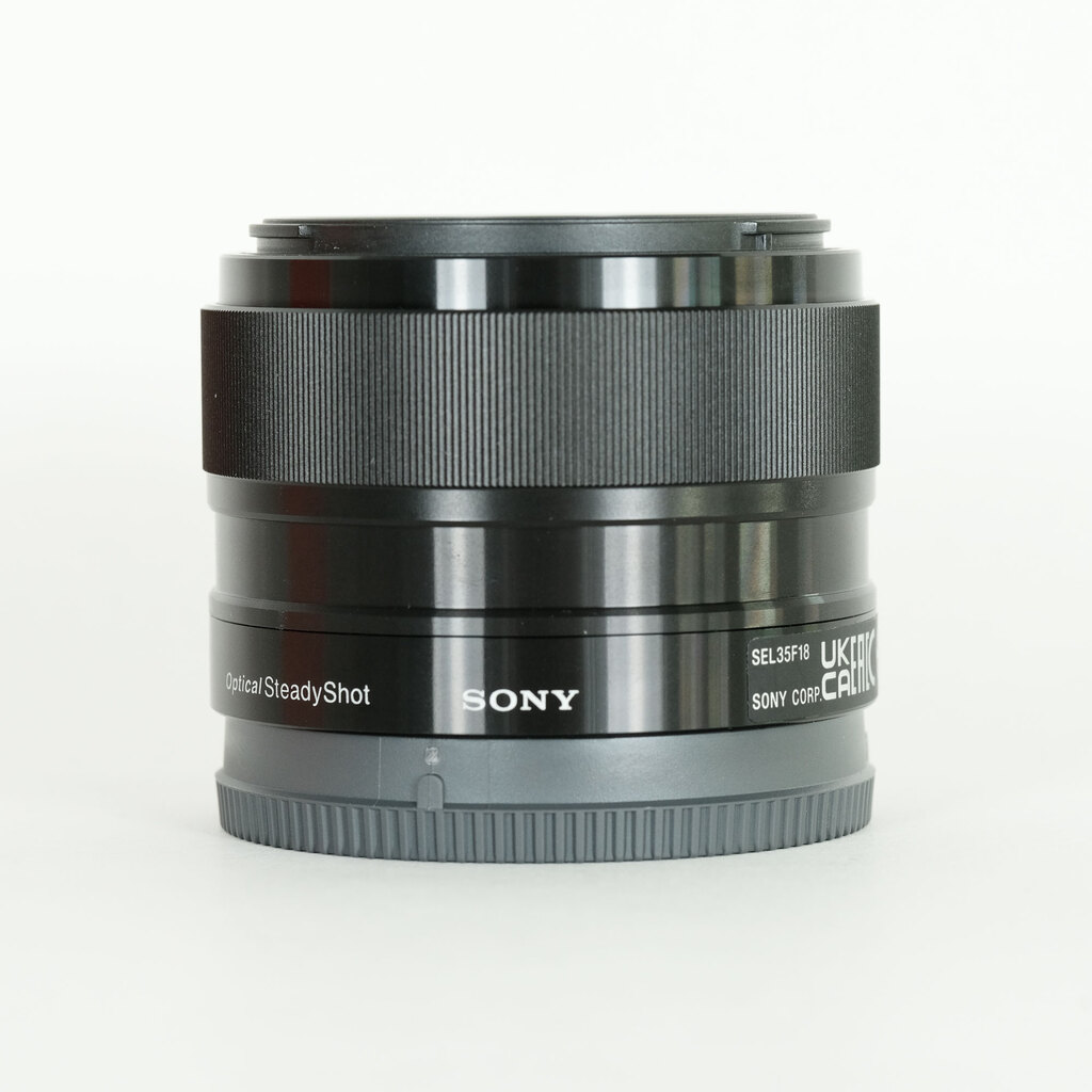 SONY E 35mm F1.8 OSS SEL35F18