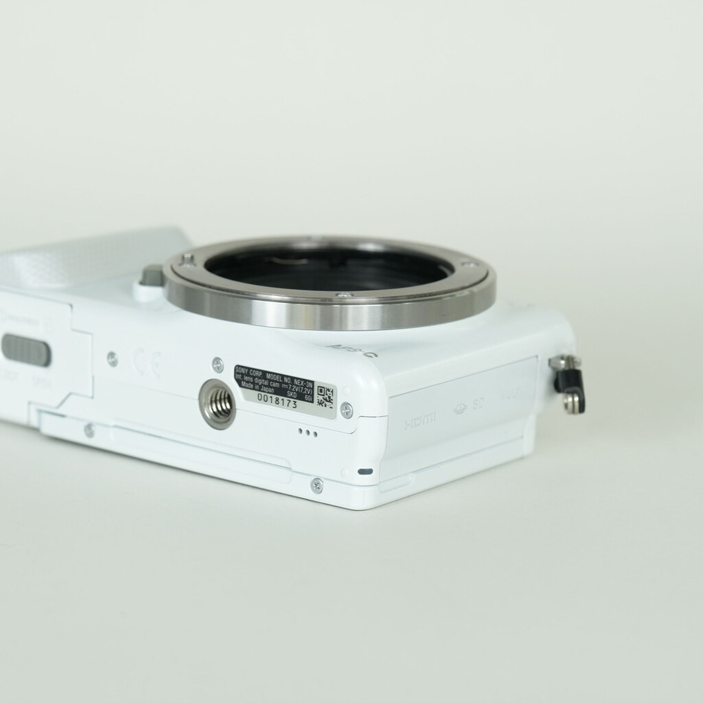 SONY α NEX-3N ボディ ホワイト SONY α NEX-3N ボディ ホワイト