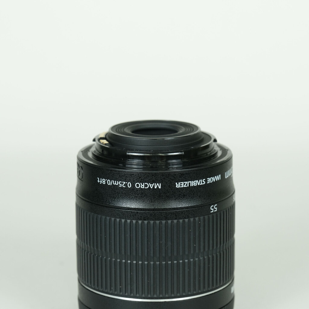 Canon EF-S18-55mm F4-5.6 IS STM