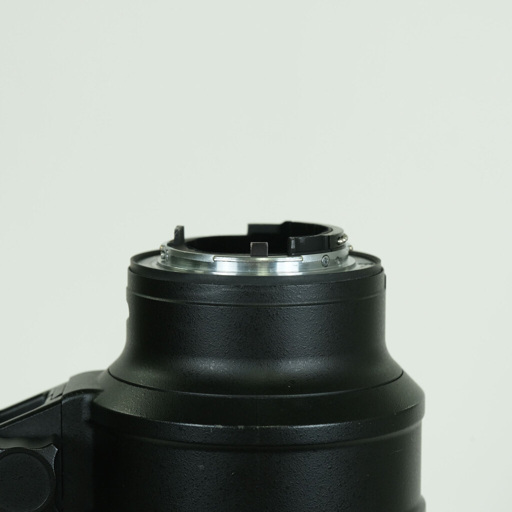 Nikon AF-S NIKKOR 70-200mm F2.8 G ED VR II Nikon AF-S NIKKOR 70-200mm F2.8 G ED VR II