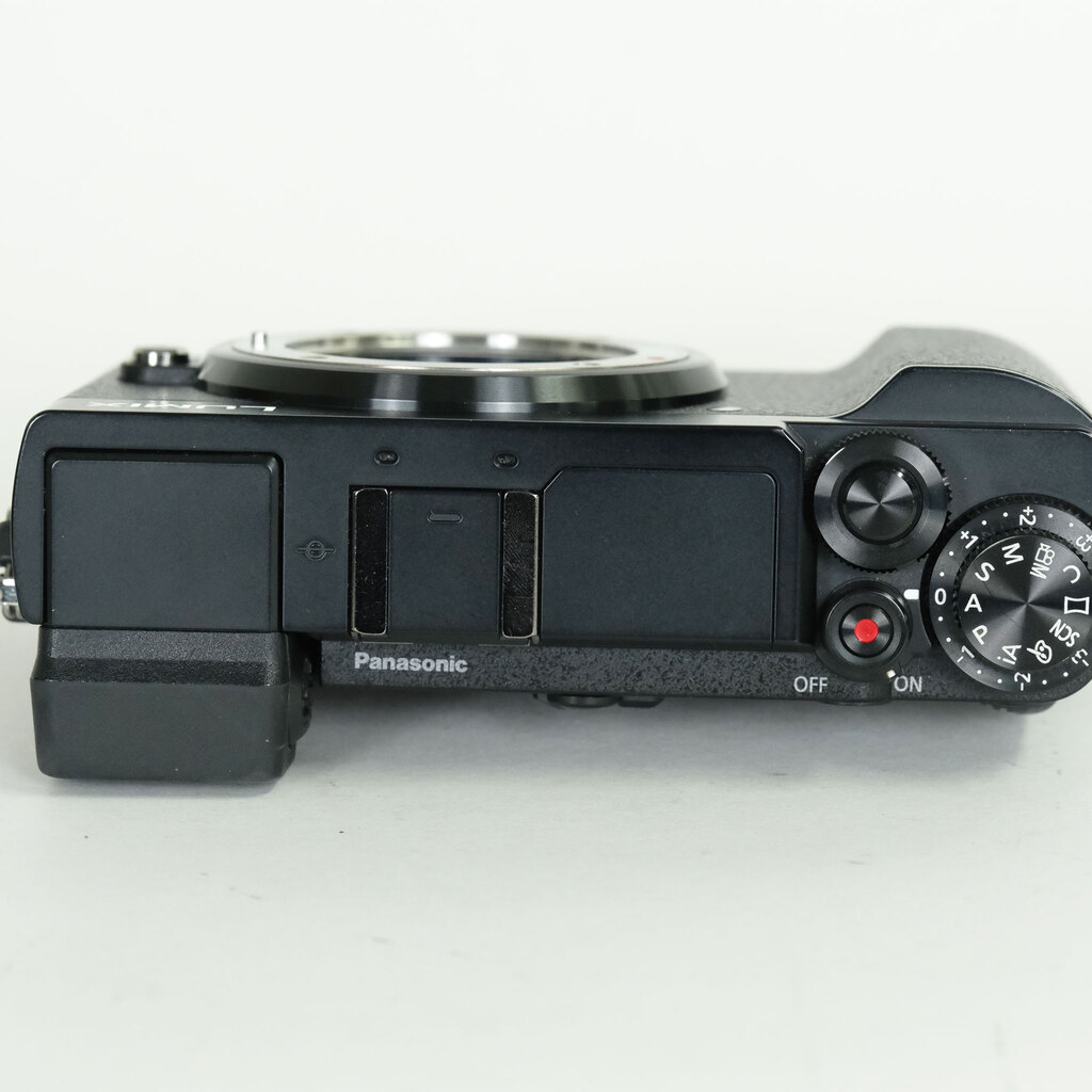 Panasonic LUMIX DC-GX7MK3 ブラック