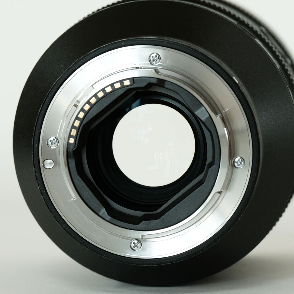 SONY FE 135mm F1.8 GM SEL135F18GMの出品 | ONE SCENE（ワンシーン）