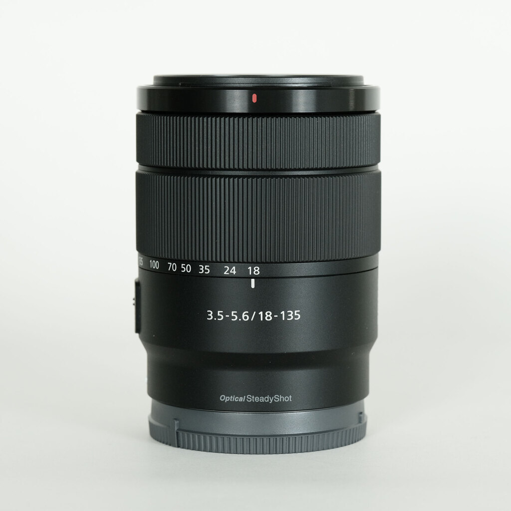SONY E 18-135mm F3.5-5.6 OSS SEL18135