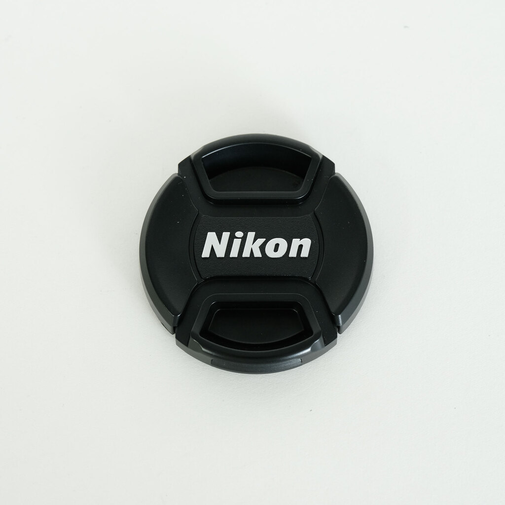 Nikon AF-S DX NIKKOR 18-55mm f3.5-5.6G VR II Nikon AF-S DX NIKKOR 18-55mm f3.5-5.6G VR II