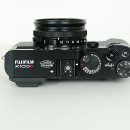 FUJIFILM X100F ブラック FUJIFILM X100F ブラック