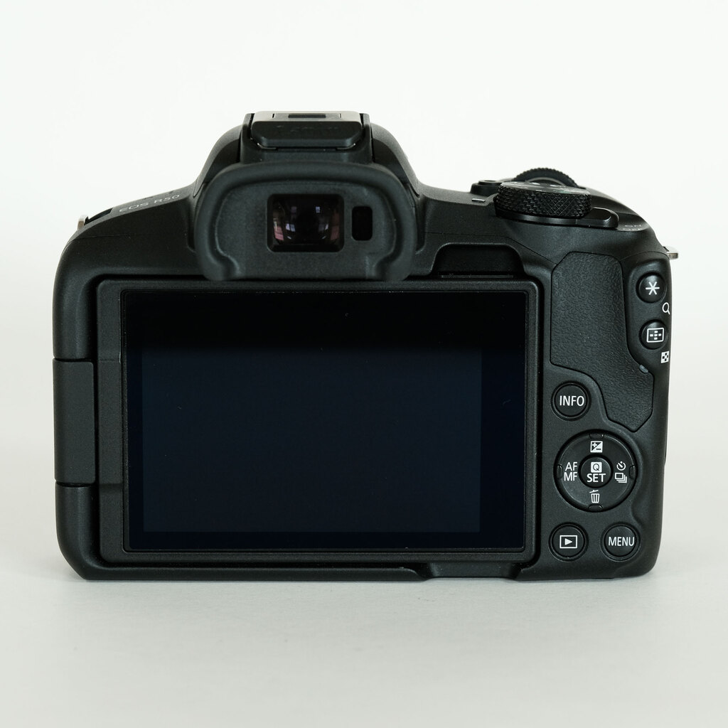 Canon EOS R50