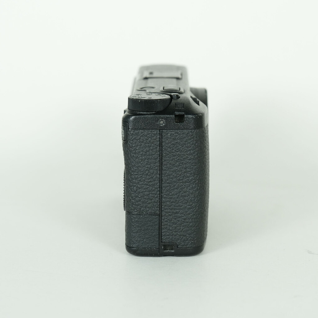 RICOH GR III