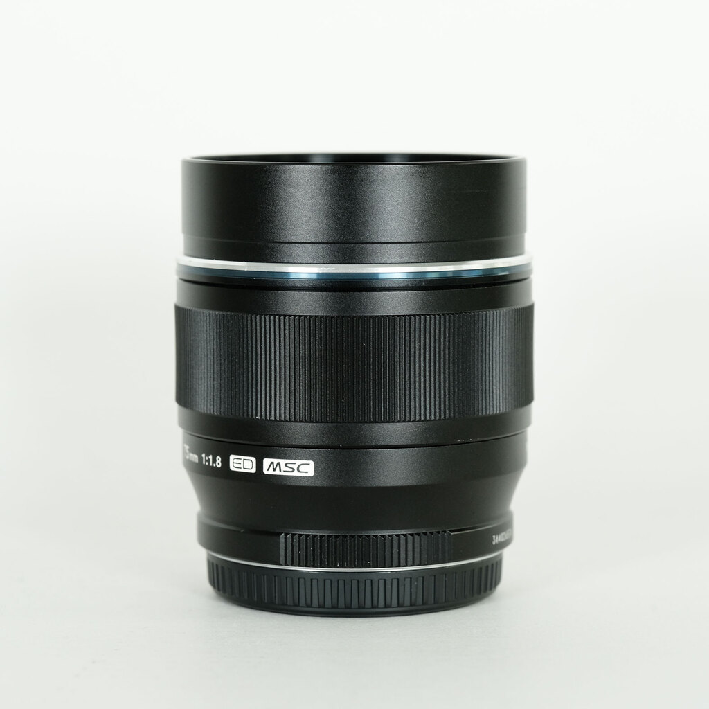 OLYMPUS M.ZUIKO DIGITAL ED 75mm F1.8