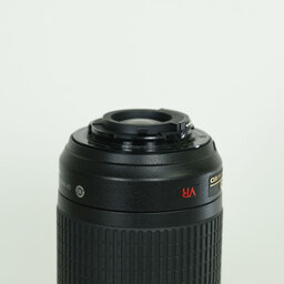 Nikon AF-S DX VR Zoom-Nikkor 55-200mm F4-5.6G IF-ED Nikon AF-S DX VR Zoom-Nikkor 55-200mm F4-5.6G IF-ED