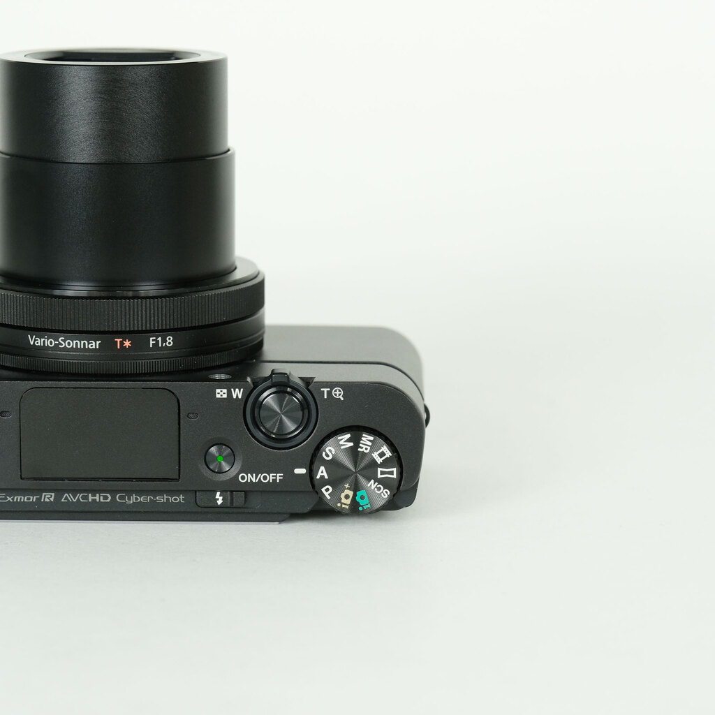 SONY Cyber-shot DSC-RX100M3 SONY Cyber-shot DSC-RX100M3