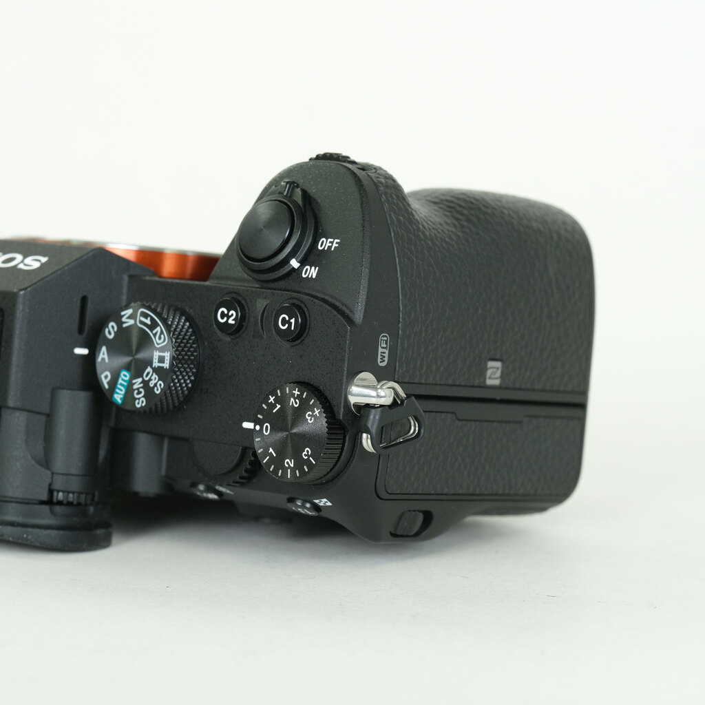 SONY α7 III（ILCE-7M3）の出品 | ONE SCENE（ワンシーン）