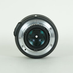 Nikon AF-S NIKKOR 50mm f/1.8G Nikon AF-S NIKKOR 50mm f/1.8G