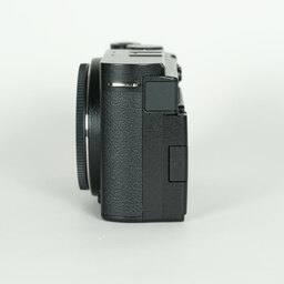 Panasonic LUMIX DC-S9 Panasonic LUMIX DC-S9