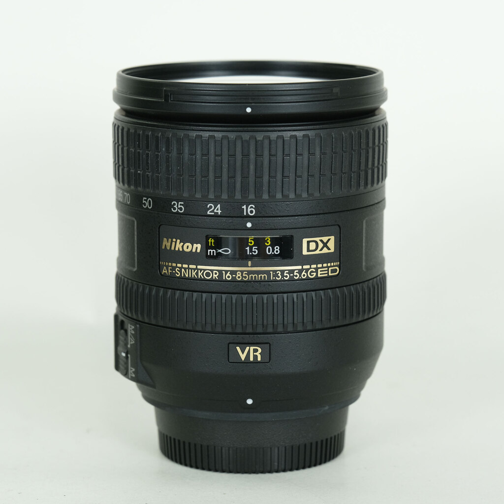 Nikon AF-S DX NIKKOR 16-85mm F3.5-5.6G ED VR