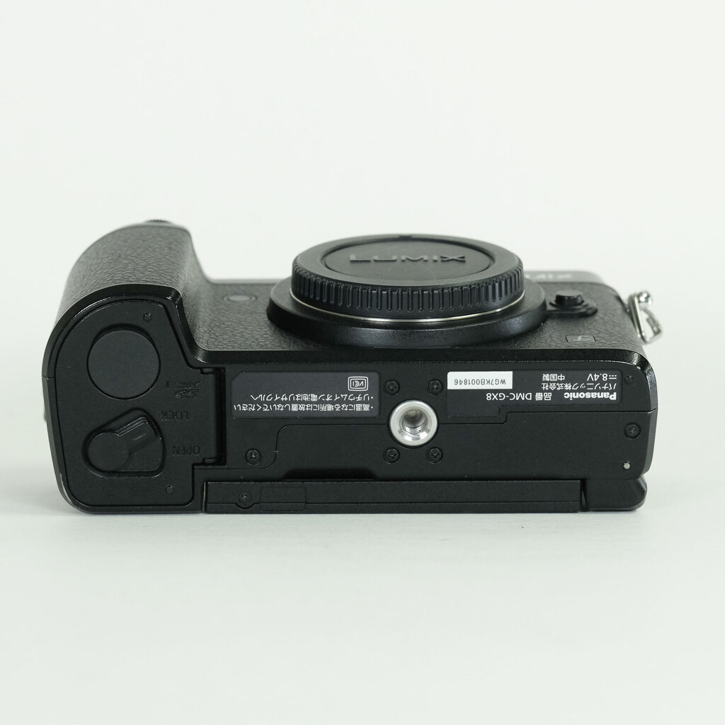 Panasonic LUMIX DMC-GX8 ボディ ブラック